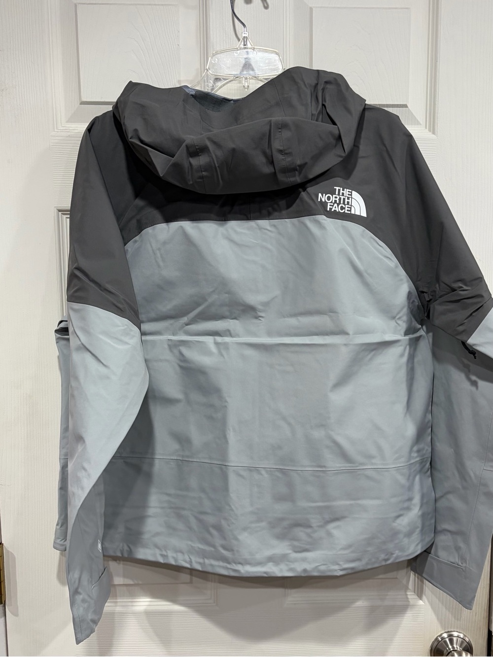 The North Face Women's Medium Devils Brook Gore-Tex Jacket Waterproof Grey NWT - Picture 3 of 9